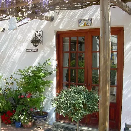 Bed and breakfast River Ebro Holidays 3*