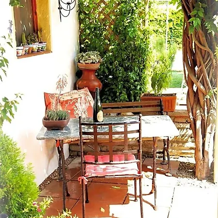 Bed and breakfast River Ebro Holidays Tivenys