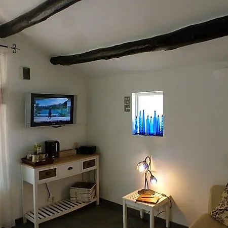 River Ebro Holidays Bed and breakfast