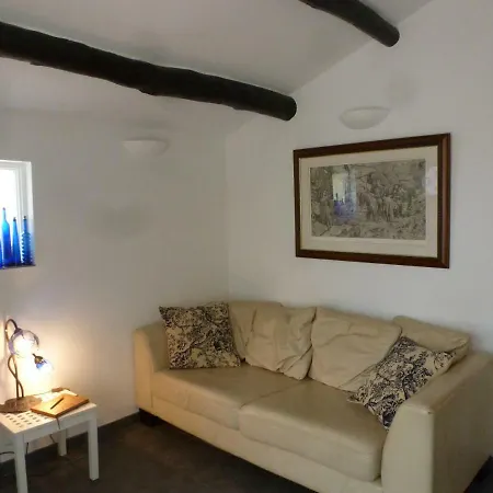 River Ebro Holidays Bed & Breakfast Tivenys